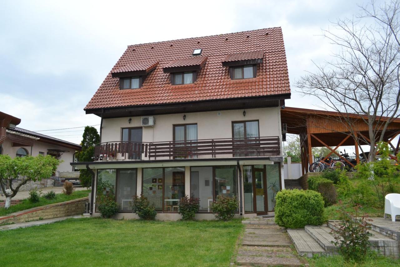 Villa Siret Sendreni Luaran gambar