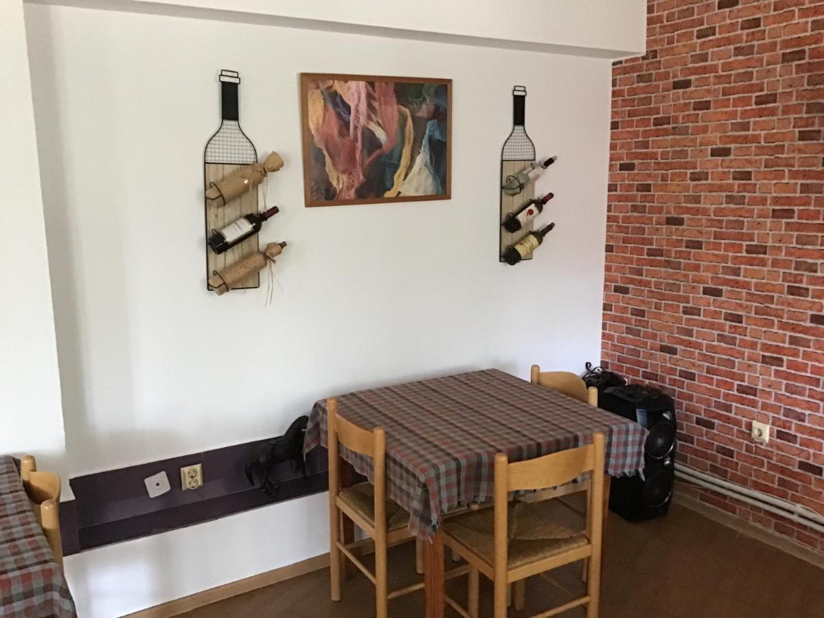 Villa Siret Sendreni Luaran gambar